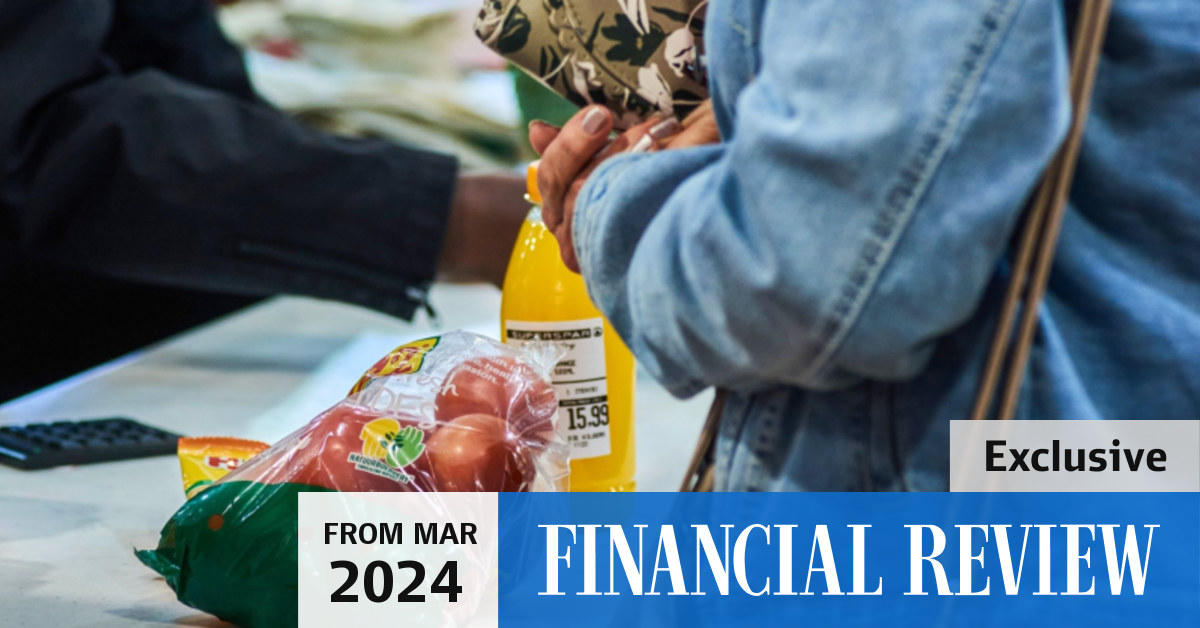 Retail workers union calls for break up of Coles and Woolworths